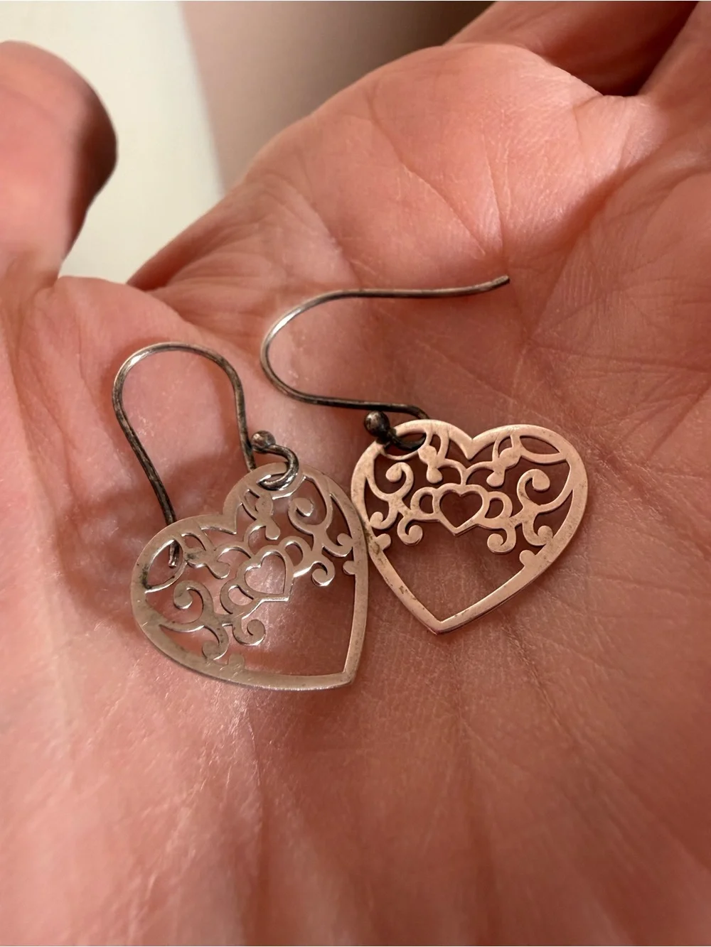 Vintage sterling silver Mexico ATI Filagree southwestern heart Dangle earrings